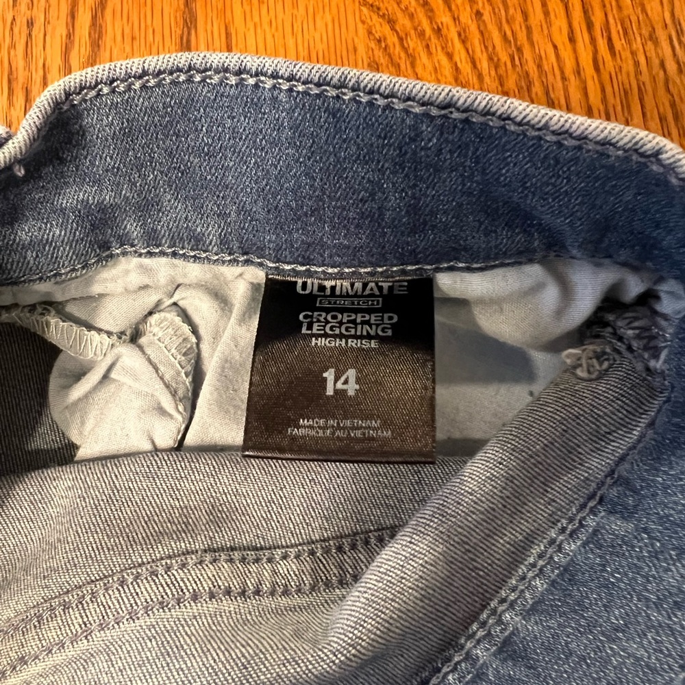 Express Jeans Ultimate Crop